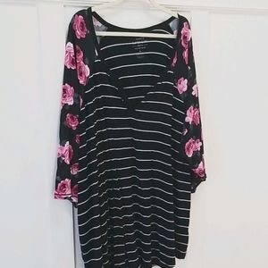 6x torrid floral/striped top